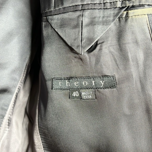 Theory Black Pinstripe 2 Button Wool Blazer Men Size 40 BLEMISH - Picture 5 of 6